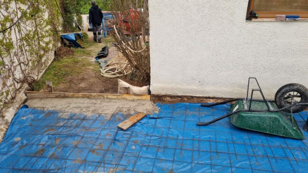 remise à niveau des sols dans un jardin