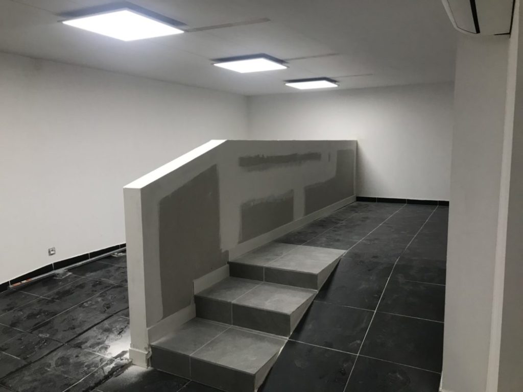 Escalier dans le cabinet de kine