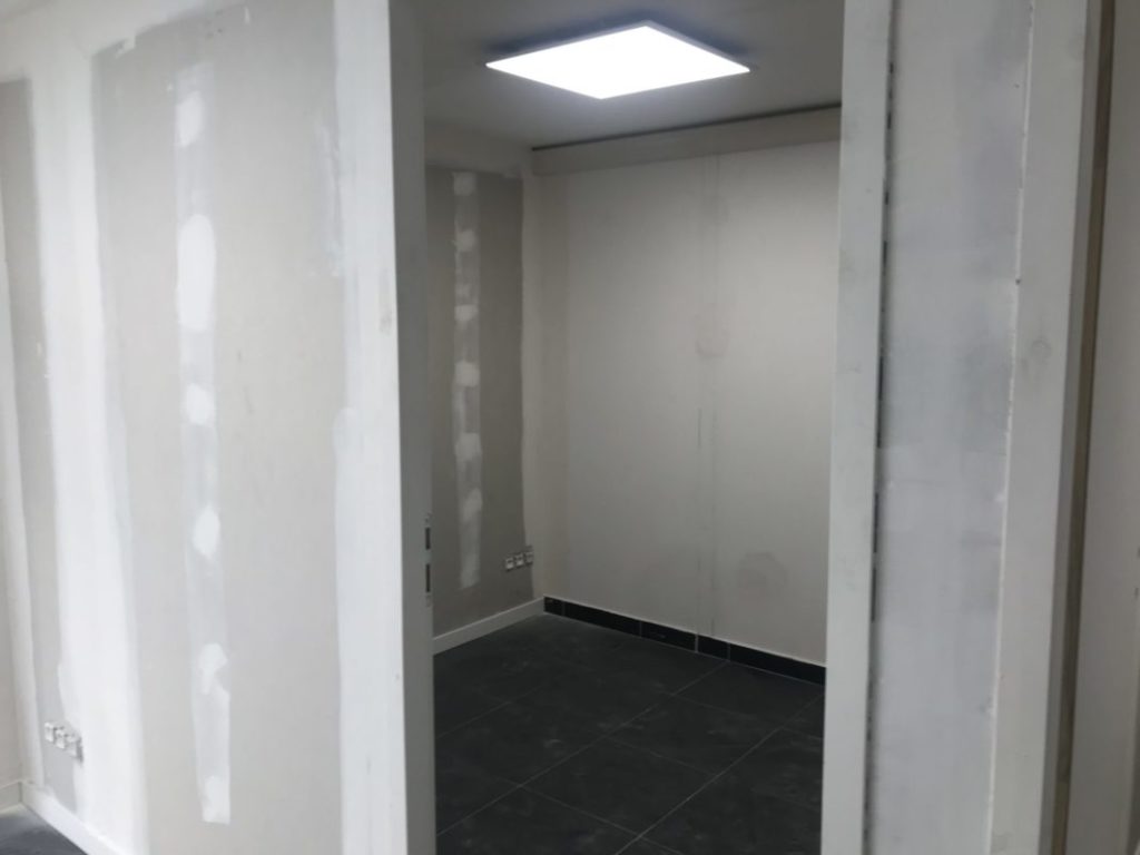 salle de soin dans le cabinet de kinesitherapie de marseille