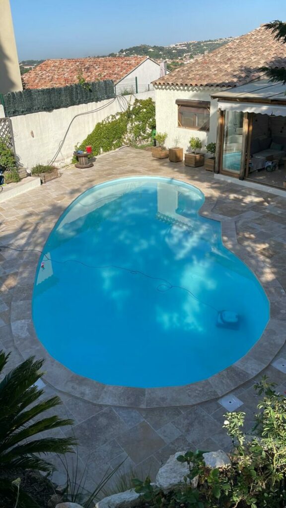 carrelage autour de la piscine après travaux